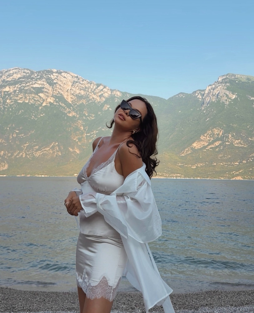 RHEIA ТОП CELINE З ЩІЛЬНОГО ШОВКУ З МЕРЕЖИВОМ КРЕМОВИЙ 